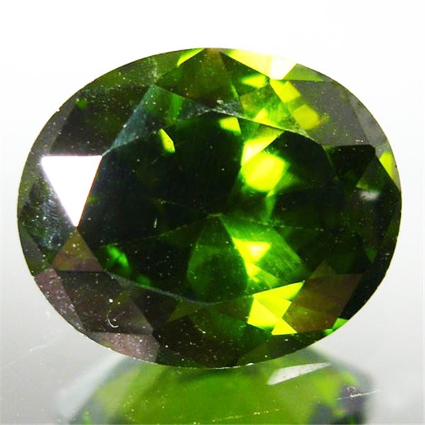 Cubic Zirconia - Peridot - Oval - 9x7mm - 1pc